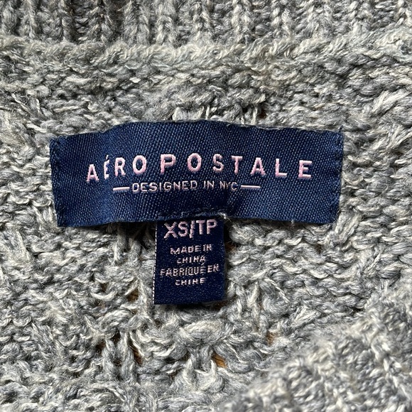 Aeropostale size XS gray sweater - Picture 3 of 3